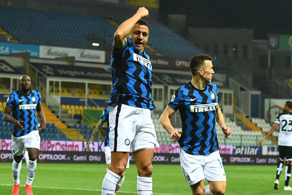 Inter Milan Menang, Fans: Jangan Lupa Bayar Cicilan Biar Gak Dinyinyirin Tetangga! Inter Milan Menang, Fans: Jangan Lupa Bayar Cicilan Biar Gak Dinyinyirin Tetangga!