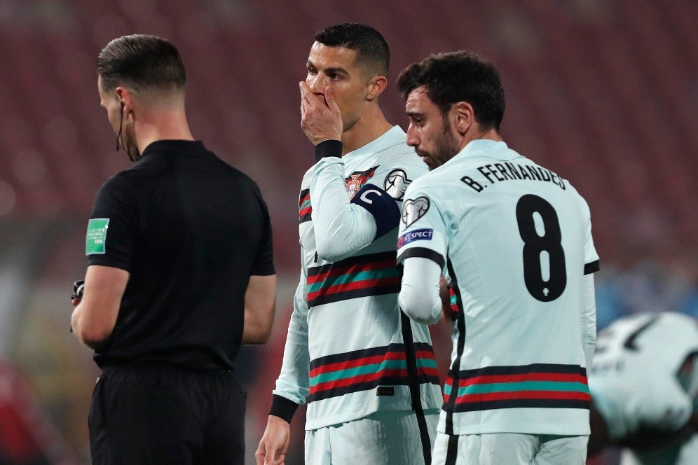 Cristiano Ronaldo dan Bruno Fernandes Kena Troll Nemanja Matic: Sekarang Sudah Jelas Kan? Cristiano Ronaldo dan Bruno Fernandes Kena Troll Nemanja Matic: Sekarang Sudah Jelas Kan?
