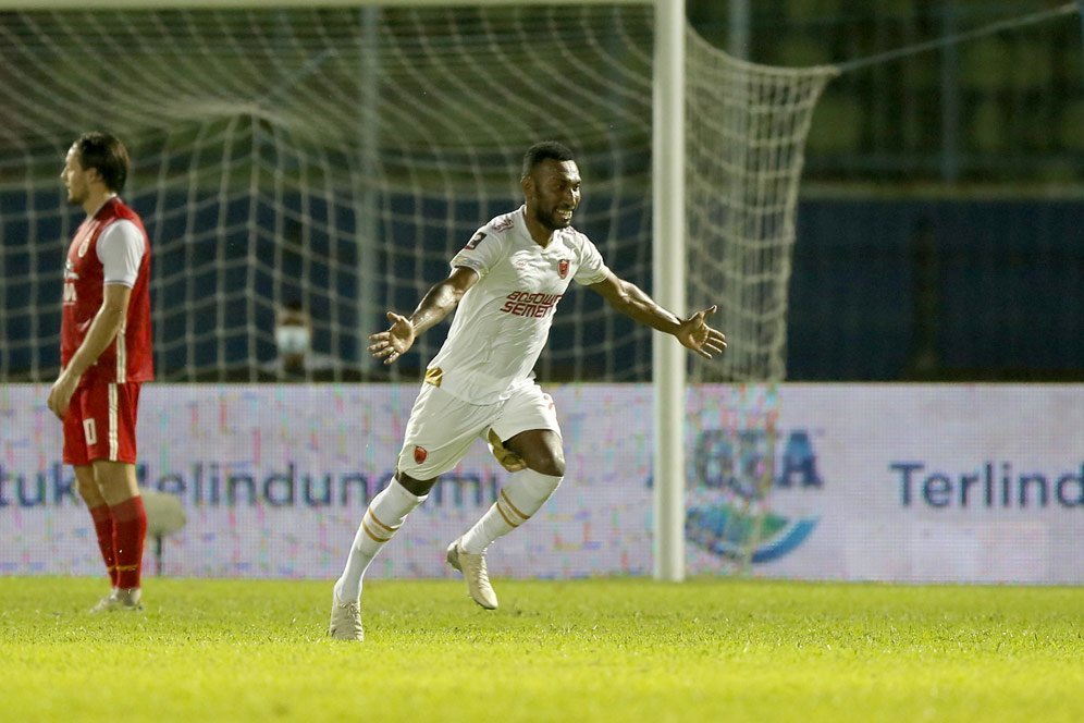 Sesalkan Pelecehan Rasial Terhadap Patrich Wanggai, PSSI Peringatkan Suporter