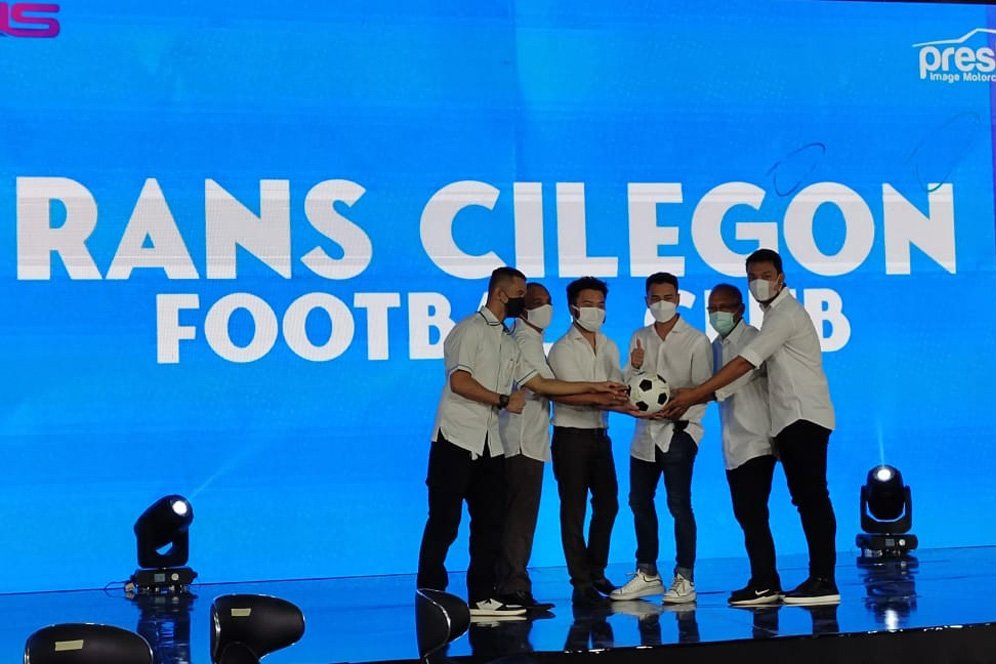 6 Fakta di Balik Langkah Raffi Ahmad Beli Cilegon FC: Hamka Hamzah Jadi Manajer 6 Fakta di Balik Langkah Raffi Ahmad Beli Cilegon FC: Hamka Hamzah Jadi Manajer