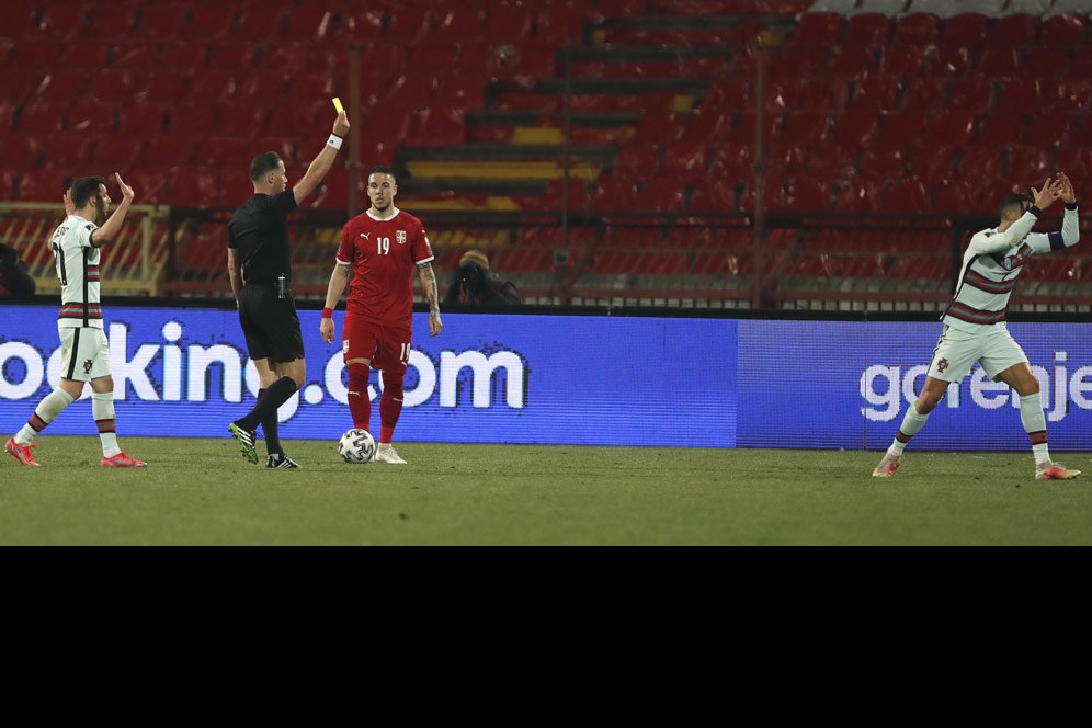 Kecaman Eks Timnas Portugal Buat Cristiano Ronaldo: Reaksinya tak Bisa Diterima! Kecaman Eks Timnas Portugal Buat Cristiano Ronaldo: Reaksinya tak Bisa Diterima!