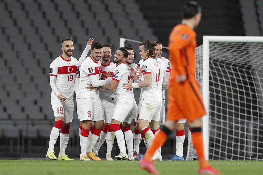 Hasil Pertandingan Turki vs Belanda: Skor 4-2 Hasil Pertandingan Turki vs Belanda: Skor 4-2