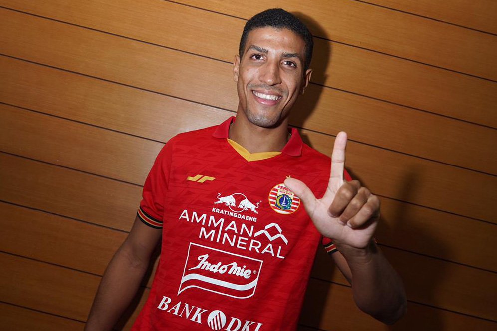 Resmi Diperkenalkan, Persija Hanya Ikat Bek Asal Brasil dengan Durasi Singkat