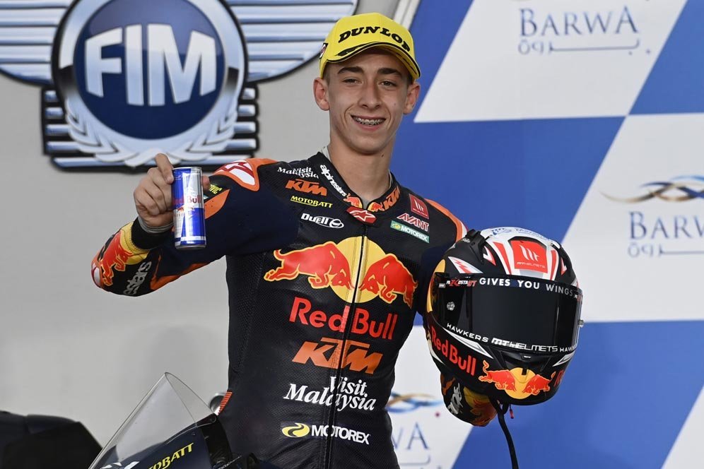 Pedro Acosta, Fans Berat Kevin Schwantz yang Menangi Moto3 Doha Usai Start dari Pitlane Pedro Acosta, Fans Berat Kevin Schwantz yang Menangi Moto3 Doha Usai Start dari Pitlane