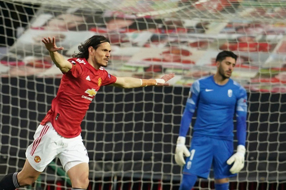 Edinson Cavani Pamit Pergi dari Manchester United? Edinson Cavani Pamit Pergi dari Manchester United?