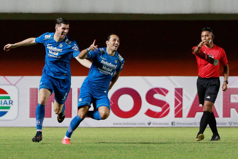 Hasil Pertandingan Persib Bandung vs Persebaya Surabaya: Skor 3-2