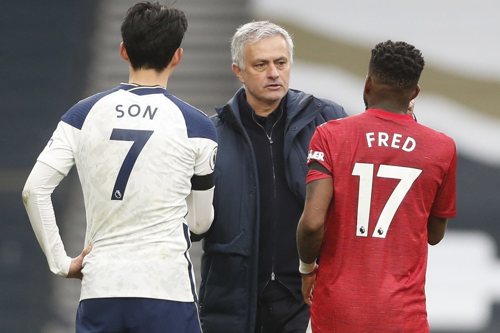 Sederet Rekor Buruk Jose Mourinho Saat Bertemu Manchester United, Siap-siap Dipecat? Sederet Rekor Buruk Jose Mourinho Saat Bertemu Manchester United, Siap-siap Dipecat?