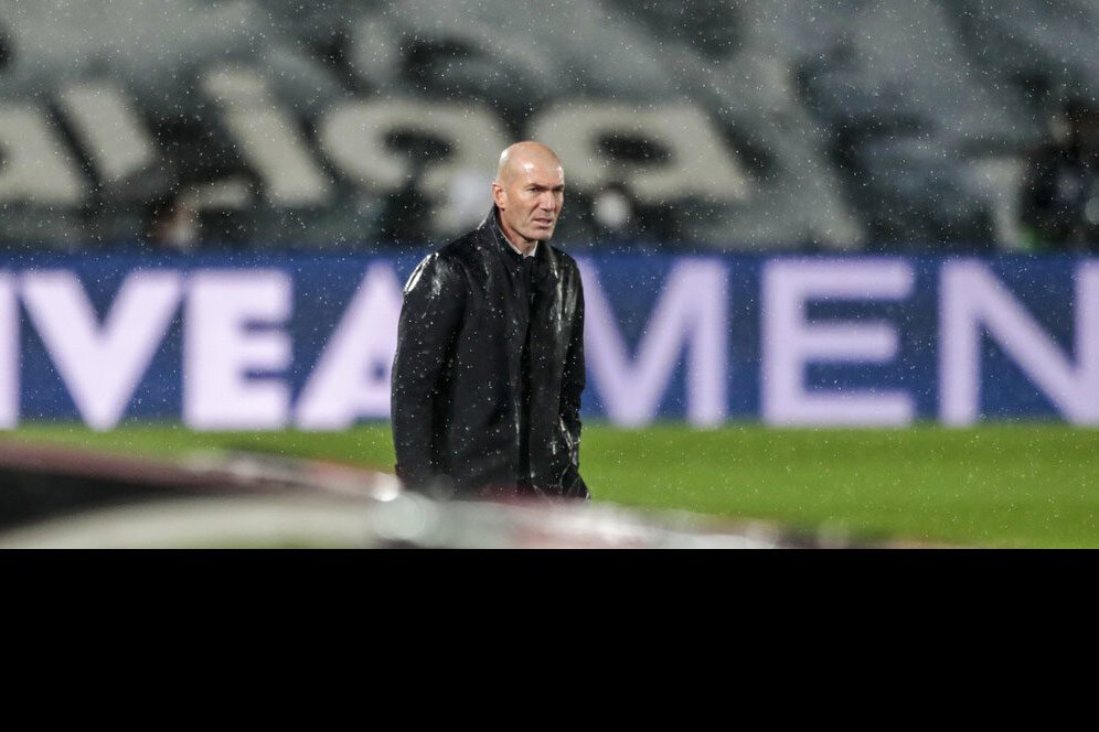 3 Kesalahan Zinedine Zidane dalam Kekalahan Real Madrid 3 Kesalahan Zinedine Zidane dalam Kekalahan Real Madrid