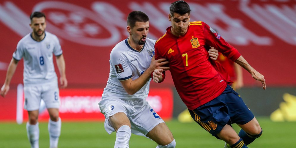 Aksi Alvaro Morata di laga Spanyol vs Kosovo, Kualifikasi Piala Dunia 2022. (c) AP Photo