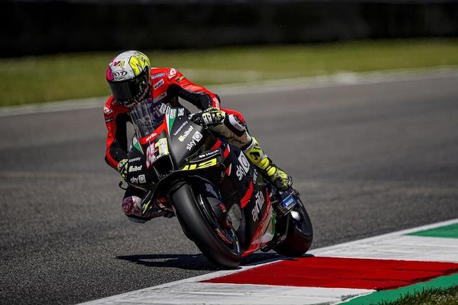 Aprilia Makin Dekati Pemenang Aprilia Makin Dekati Pemenang