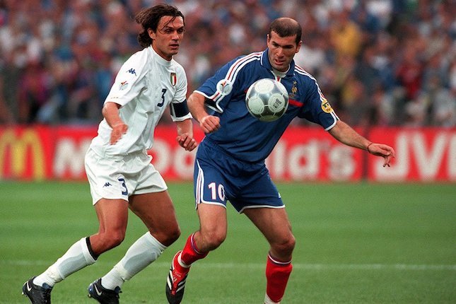 Zinedine Zidane (Prancis) Zinedine Zidane (Prancis)