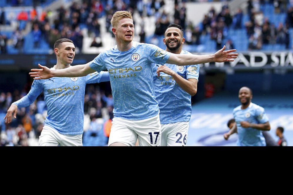 Ikuti Jejak Ronaldo dan Henry, De Bruyne Menangi Penghargaan PFA Player of the Year Award Ikuti Jejak Ronaldo dan Henry, De Bruyne Menangi Penghargaan PFA Player of the Year Award