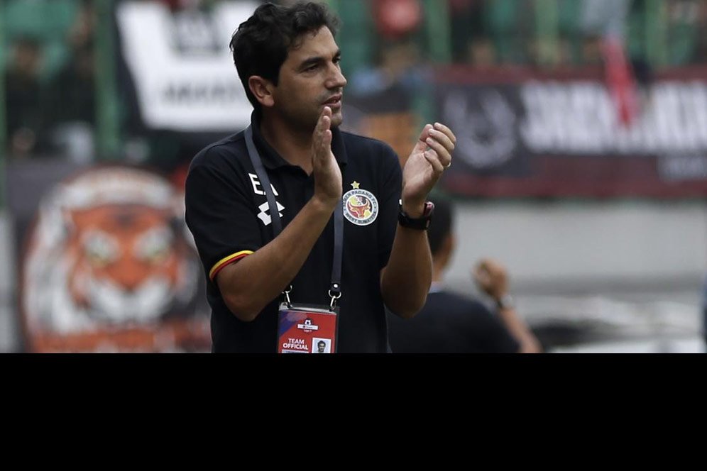 5 Perubahan yang Diusung Eduardo Almeida di Arema FC: Darah Muda dan Organisasi Tim 5 Perubahan yang Diusung Eduardo Almeida di Arema FC: Darah Muda dan Organisasi Tim