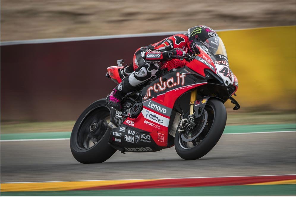 Hasil Race 1 WorldSBK Navarra: Scott Redding Kalahkan Jonathan Rea Hasil Race 1 WorldSBK Navarra: Scott Redding Kalahkan Jonathan Rea