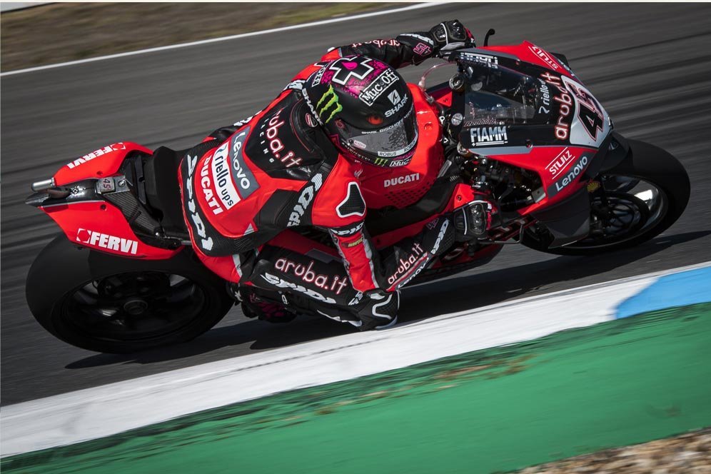 Scott Redding Tegaskan Pisah Baik-Baik dengan Ducati, Dibikin Kagum oleh BMW Scott Redding Tegaskan Pisah Baik-Baik dengan Ducati, Dibikin Kagum oleh BMW