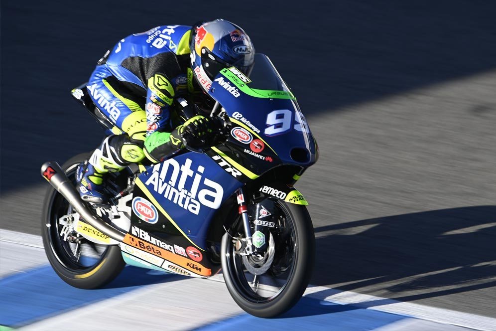 Hasil Pemanasan Moto3 Jerez: Carlos Tatay Terdepan, Asapi Darryn Binder Hasil Pemanasan Moto3 Jerez: Carlos Tatay Terdepan, Asapi Darryn Binder