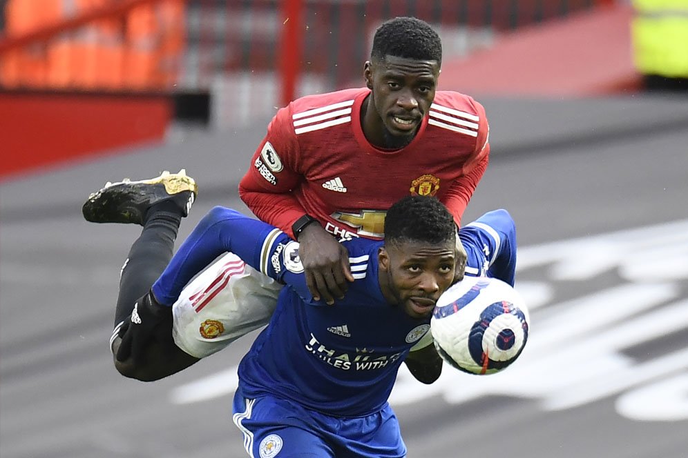 Manchester United 'Sekolahkan' Bek Ini ke Napoli? Manchester United 'Sekolahkan' Bek Ini ke Napoli?