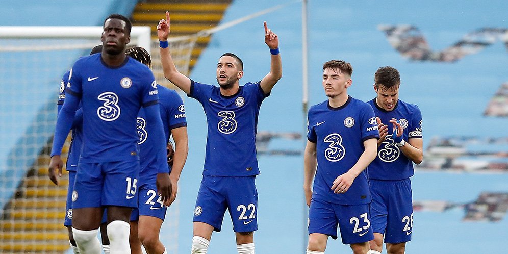Selebrasi Hakim Ziyech usai menjebol gawang Ederson, Manchester City vs Chelsea, Premier League 2020/21. (c) AP Photo