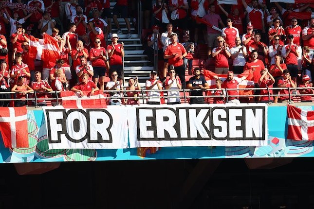 Tribut untuk Christian Eriksen Tribut untuk Christian Eriksen