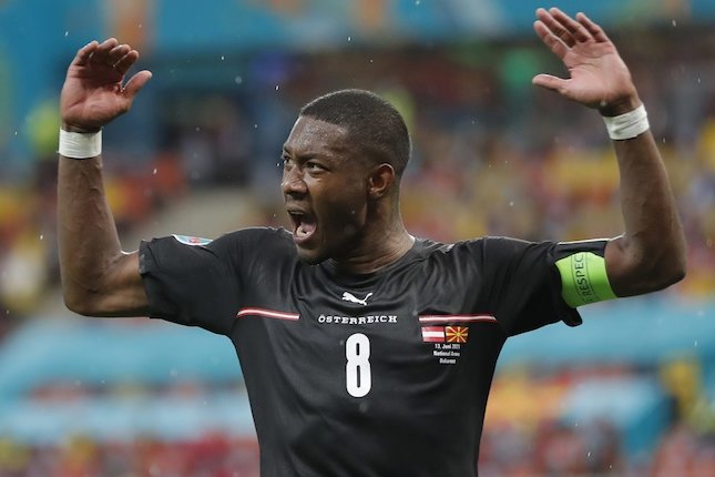 Bek tengah: David Alaba Bek tengah: David Alaba