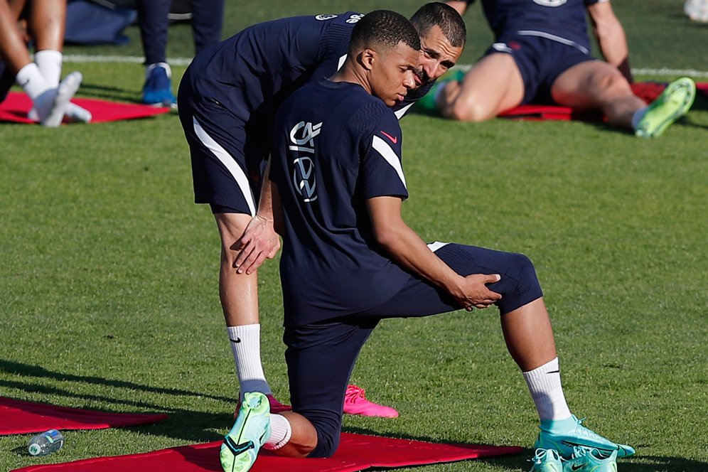 Bocoran dari Karim Benzema: Kylian Mbappe Bilang Sendiri Mau Gabung Real Madrid Bocoran dari Karim Benzema: Kylian Mbappe Bilang Sendiri Mau Gabung Real Madrid