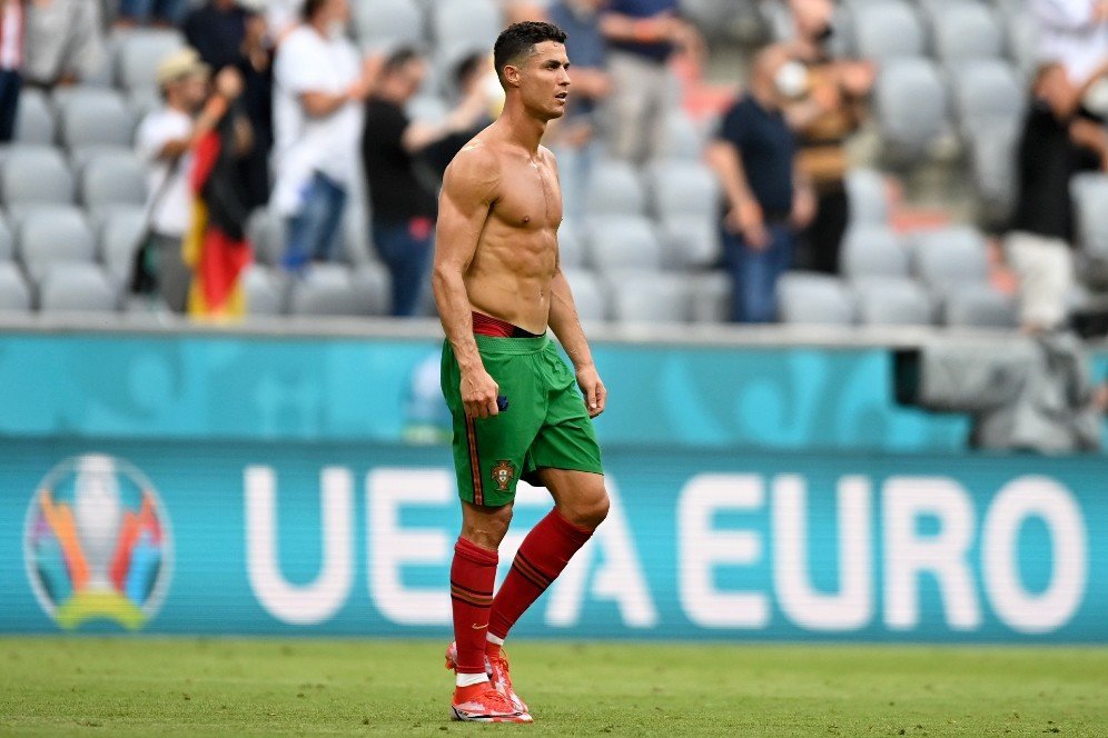 Gokil! Aksi Kecepatan Kilat Bawa Cristiano Ronaldo Samai Rekor Gol Miroslav Klose Gokil! Aksi Kecepatan Kilat Bawa Cristiano Ronaldo Samai Rekor Gol Miroslav Klose