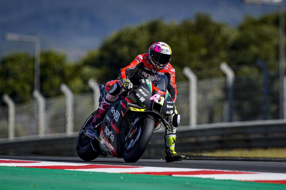 Hasil Hari Kedua Uji Coba MotoGP Misano: Aleix Espargaro-Aprilia Tercepat Hasil Hari Kedua Uji Coba MotoGP Misano: Aleix Espargaro-Aprilia Tercepat