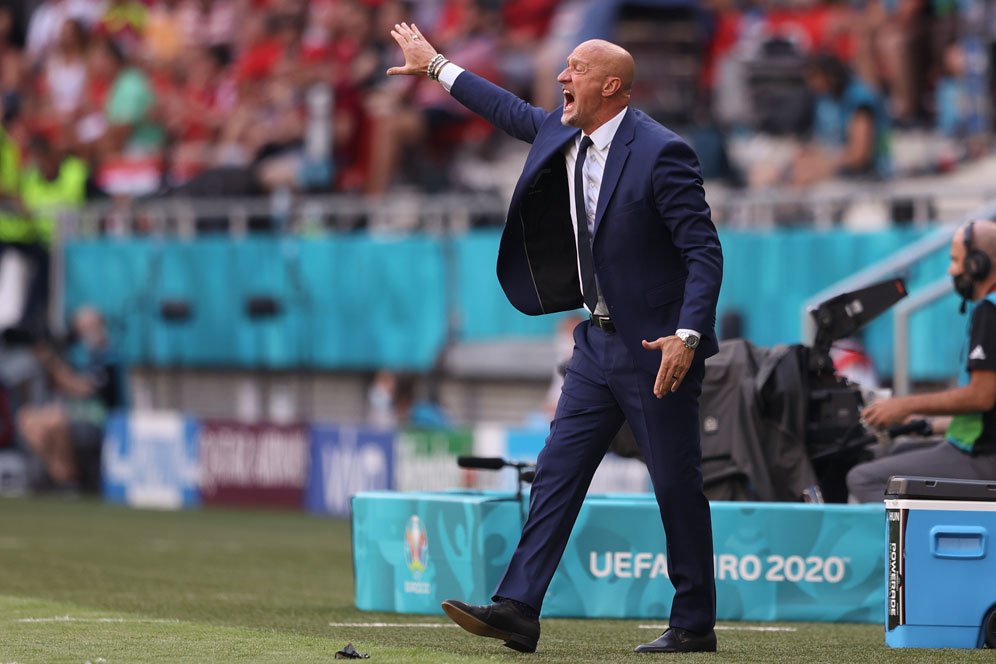 Pelatih Hungaria Ejek Ronaldo dan Mbappe Usai Terdepak dari Euro 2020 Pelatih Hungaria Ejek Ronaldo dan Mbappe Usai Terdepak dari Euro 2020