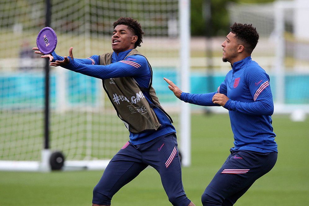 Curhat Bek Inggris: Sering Dikolong Rashford dan Sancho! Curhat Bek Inggris: Sering Dikolong Rashford dan Sancho!