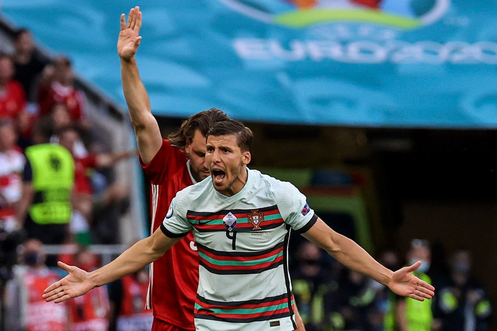 Dipuji Mourinho, Ruben Dias Bek Tengah Terbaik di Dunia! Dipuji Mourinho, Ruben Dias Bek Tengah Terbaik di Dunia!