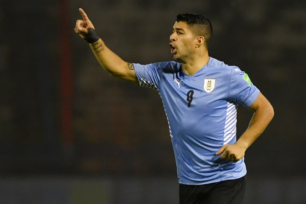 Ghana vs Uruguay: 12 Tahun yang Lalu, Luis Suarez Pernah Buat Kontroversi Handball! Ghana vs Uruguay: 12 Tahun yang Lalu, Luis Suarez Pernah Buat Kontroversi Handball!
