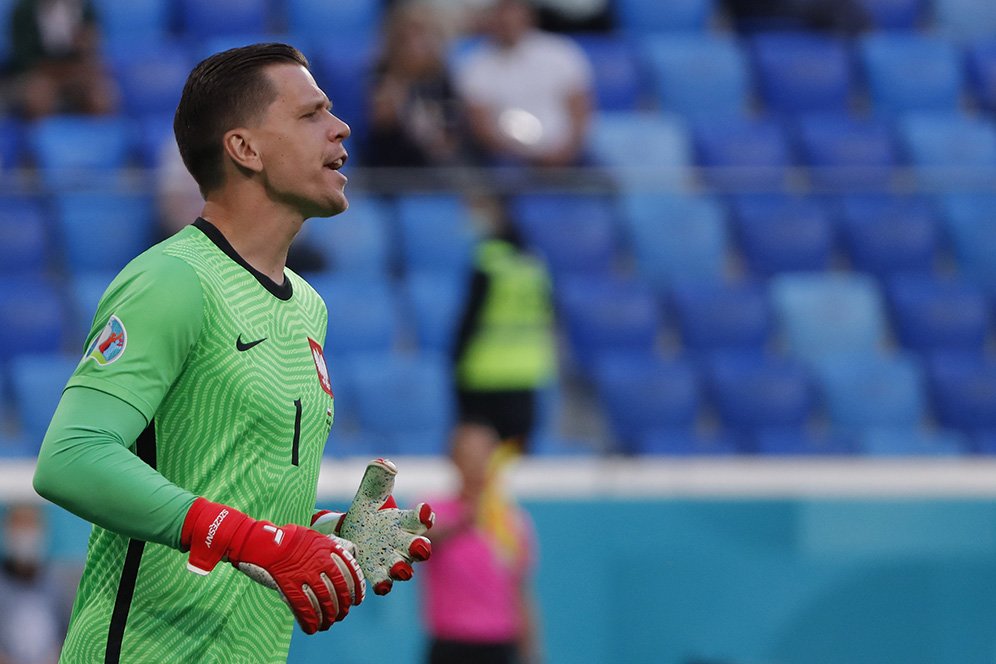 Wojciech Szczesny dan Deretan Pesepakbola yang Ketangkap Basah Merokok Wojciech Szczesny dan Deretan Pesepakbola yang Ketangkap Basah Merokok