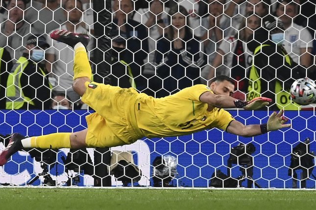 Kiper: Gianluigi Donnarumma Kiper: Gianluigi Donnarumma