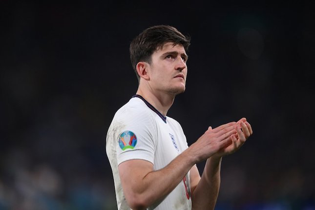 Bek Tengah: Harry Maguire Bek Tengah: Harry Maguire
