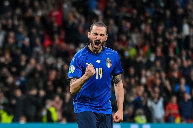 Bek Tengah: Leonardo Bonucci