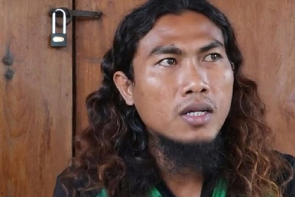 Cerita Arif Ariyanto Tentang Kepindahan dari Persebaya ke Arema yang Berujung Penyesalan Cerita Arif Ariyanto Tentang Kepindahan dari Persebaya ke Arema yang Berujung Penyesalan