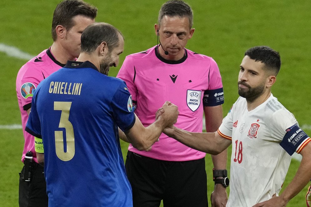 Italia vs Spanyol, Tawa Giorgio Chiellini, dan Ketegangan Jordi Alba Italia vs Spanyol, Tawa Giorgio Chiellini, dan Ketegangan Jordi Alba