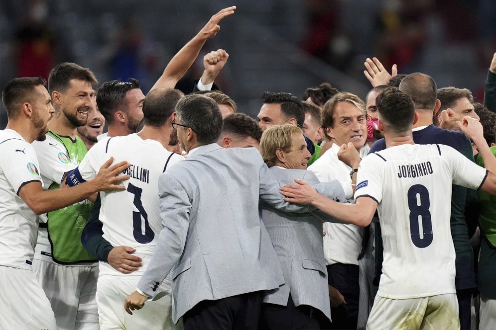 Euro 2020, Mourinho Beber Plus Minus Timnas Italia: Satu Lini Dinilai Melempem Euro 2020, Mourinho Beber Plus Minus Timnas Italia: Satu Lini Dinilai Melempem