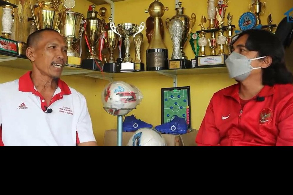 Sepenggal Cerita Pilu di Balik Kepindahan Jamrawi dari Niac Mitra ke Arema Era 1980-an Sepenggal Cerita Pilu di Balik Kepindahan Jamrawi dari Niac Mitra ke Arema Era 1980-an