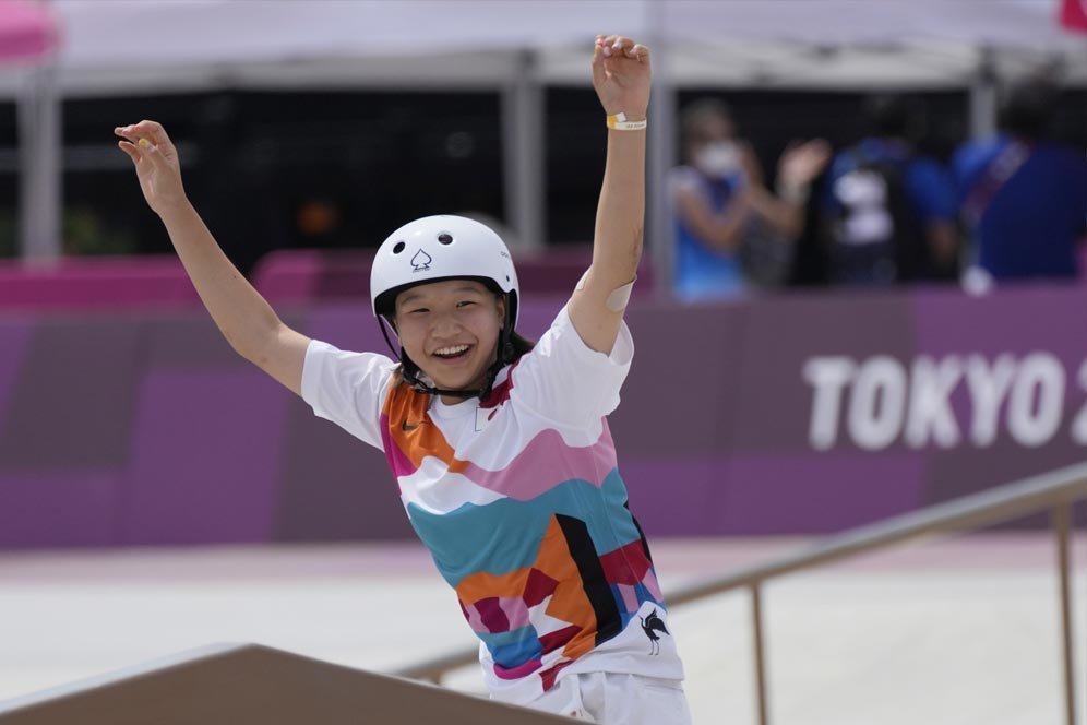 Video: Aksi Momiji Nishiya, Skater Putri Berusia 13 Tahun yang Sabet Emas di Olimpiade 2020 Video: Aksi Momiji Nishiya, Skater Putri Berusia 13 Tahun yang Sabet Emas di Olimpiade 2020