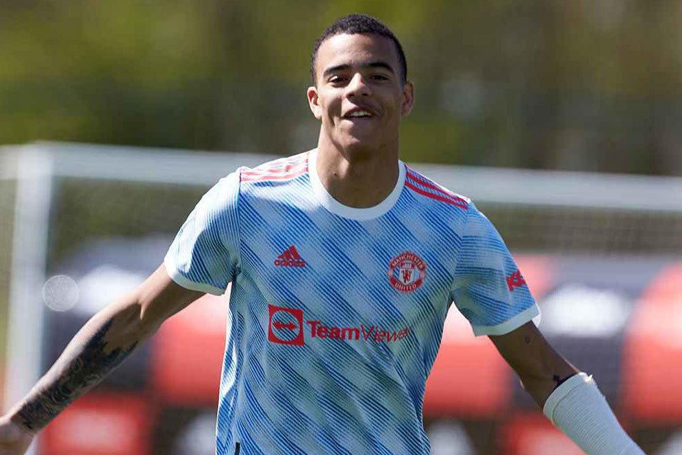 Keren! Ini Penampakan Jersey Tandang Manchester United 2021/22 Keren! Ini Penampakan Jersey Tandang Manchester United 2021/22
