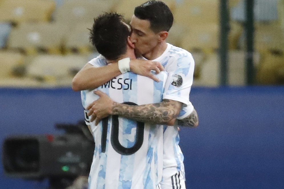 Dialog Lionel Messi dan Angel Di Maria Saat Bawa Argentina Juara Copa America 2021 Dialog Lionel Messi dan Angel Di Maria Saat Bawa Argentina Juara Copa America 2021