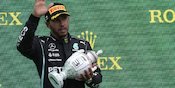 Lewis Hamilton Kelelahan Usai F1 GP Hungaria, Diduga Efek Lama Covid-19 Lewis Hamilton Kelelahan Usai F1 GP Hungaria, Diduga Efek Lama Covid-19