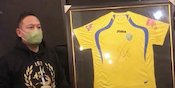 Pemenang Lelang Jersey Mat Halil Persebaya Rp130 Juta: Ini Untuk Kemanusiaan Pemenang Lelang Jersey Mat Halil Persebaya Rp130 Juta: Ini Untuk Kemanusiaan
