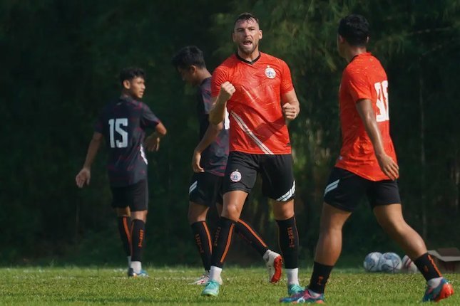 Target: Menang Target: Menang
