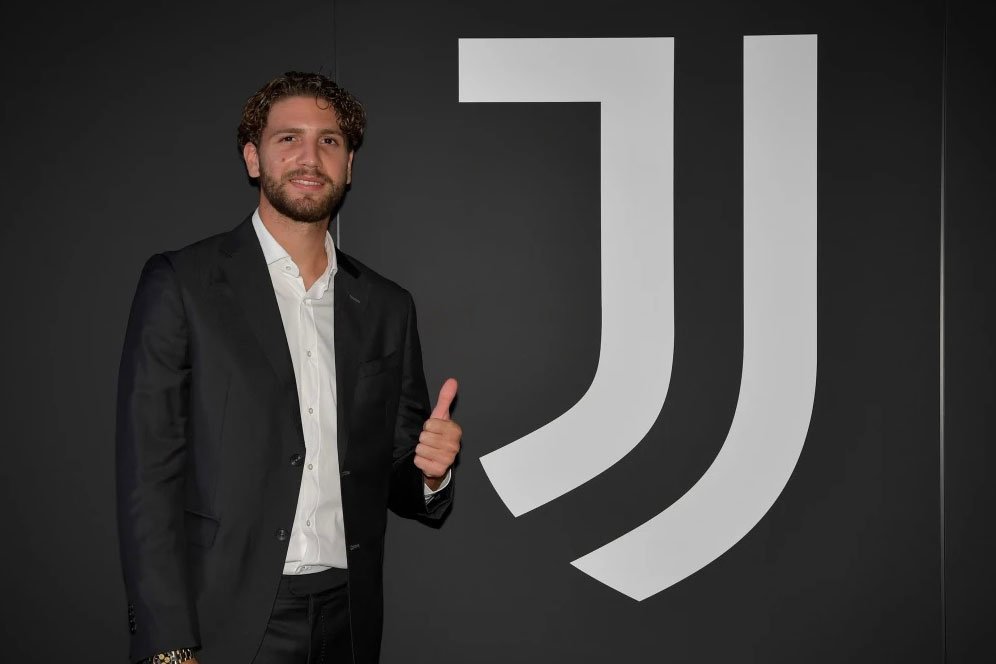 Ngeri! Perkiraan Line Up Juventus 2021/22 Bersama Manuel Locatelli Ngeri! Perkiraan Line Up Juventus 2021/22 Bersama Manuel Locatelli