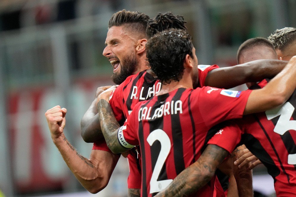 Update Transfer Resmi AC Milan Musim 2021/2022: Bakayoko Datang, 14 Pemain Dilepas