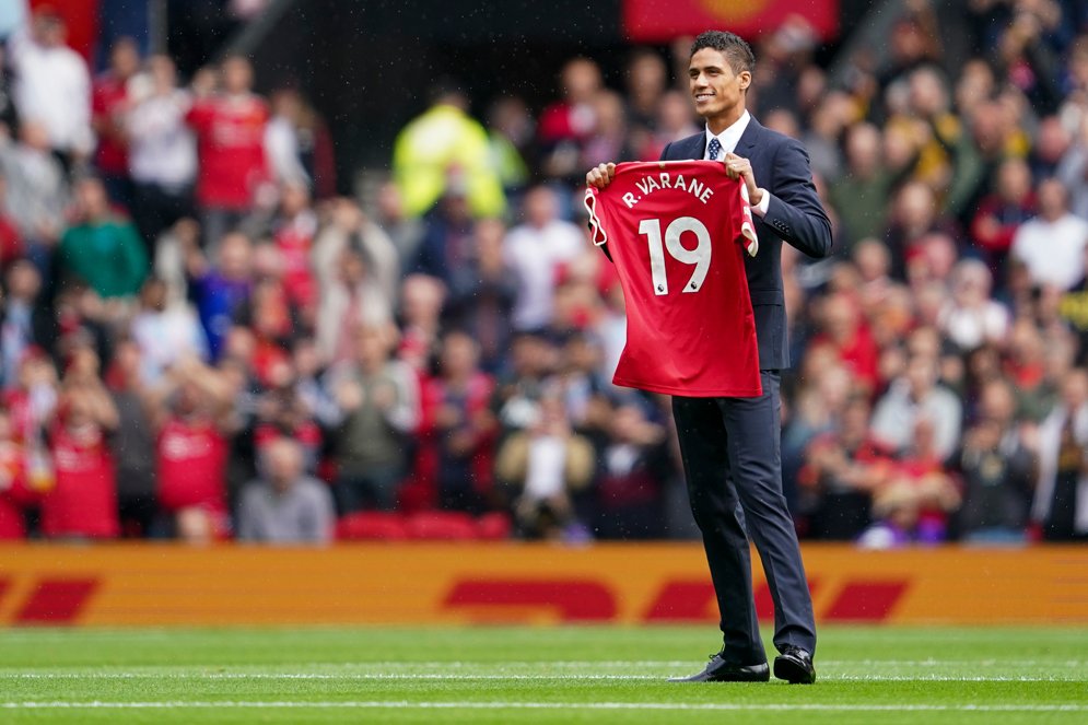 Raphael Varane Jelaskan Kenapa Premier League Merupakan Liga Terbaik Dunia Raphael Varane Jelaskan Kenapa Premier League Merupakan Liga Terbaik Dunia