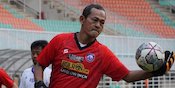 Ubah Komposisi Tim Pelatih, Arema FC Datangkan Eks Pelatih Kiper Timnas U-19 Ubah Komposisi Tim Pelatih, Arema FC Datangkan Eks Pelatih Kiper Timnas U-19