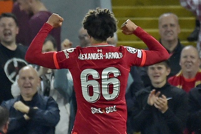 Bek Kanan - Trent Alexander-Arnold